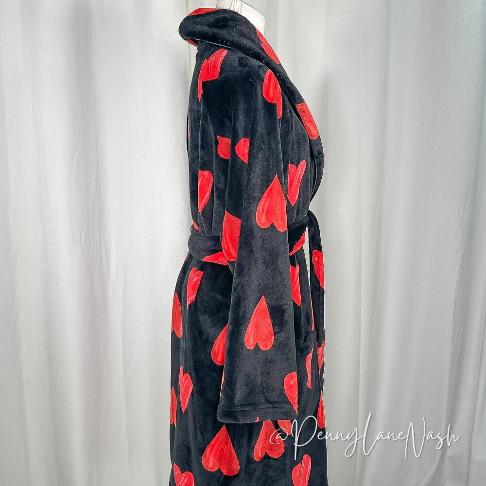 NWT Victoria's Secret Red & Black Hearts Cozy Short Robe - Picture 7 of 13